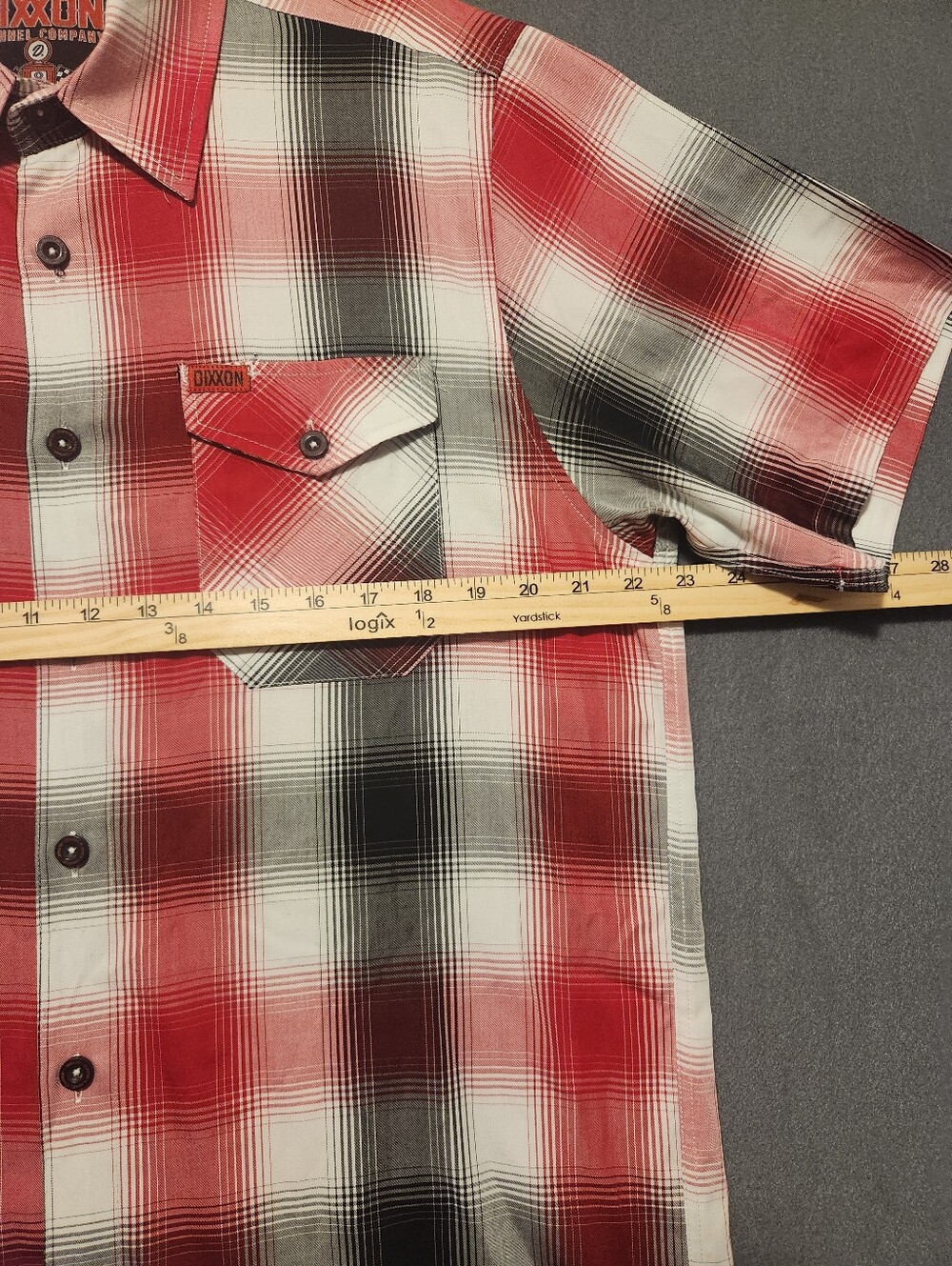 Dixxon Flannel Co Button Down Shirt Men Size Large Red Black Octane D-Lux Bamboo - Picture 3 of 10